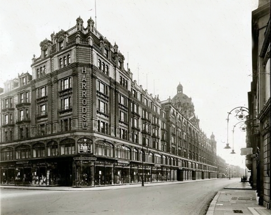 Historical picture of Harrods department store, seen from the street